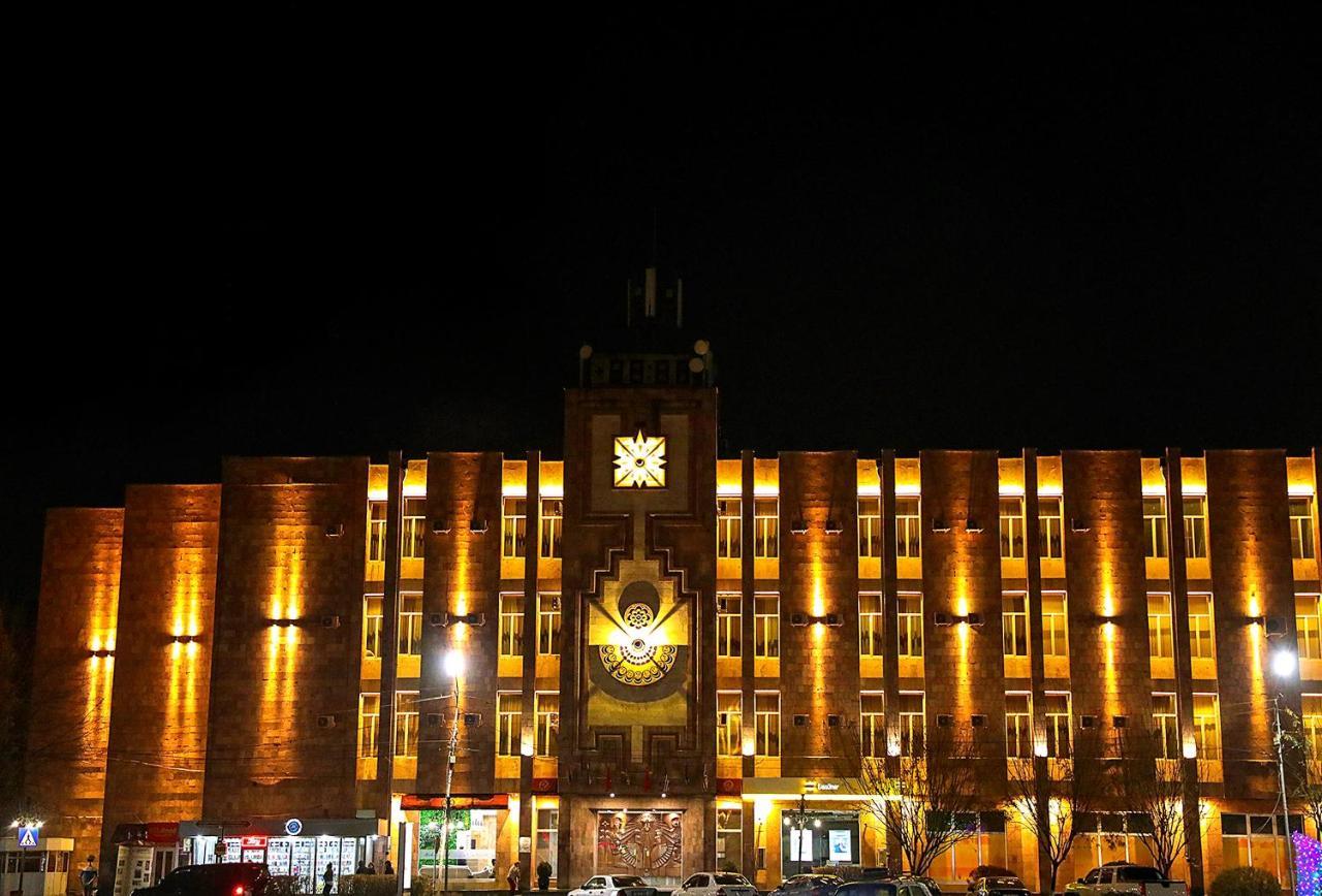 Richmind Hotel Vagharshapat ภายนอก รูปภาพ