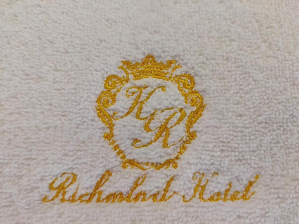 Richmind Hotel Vagharshapat ภายนอก รูปภาพ