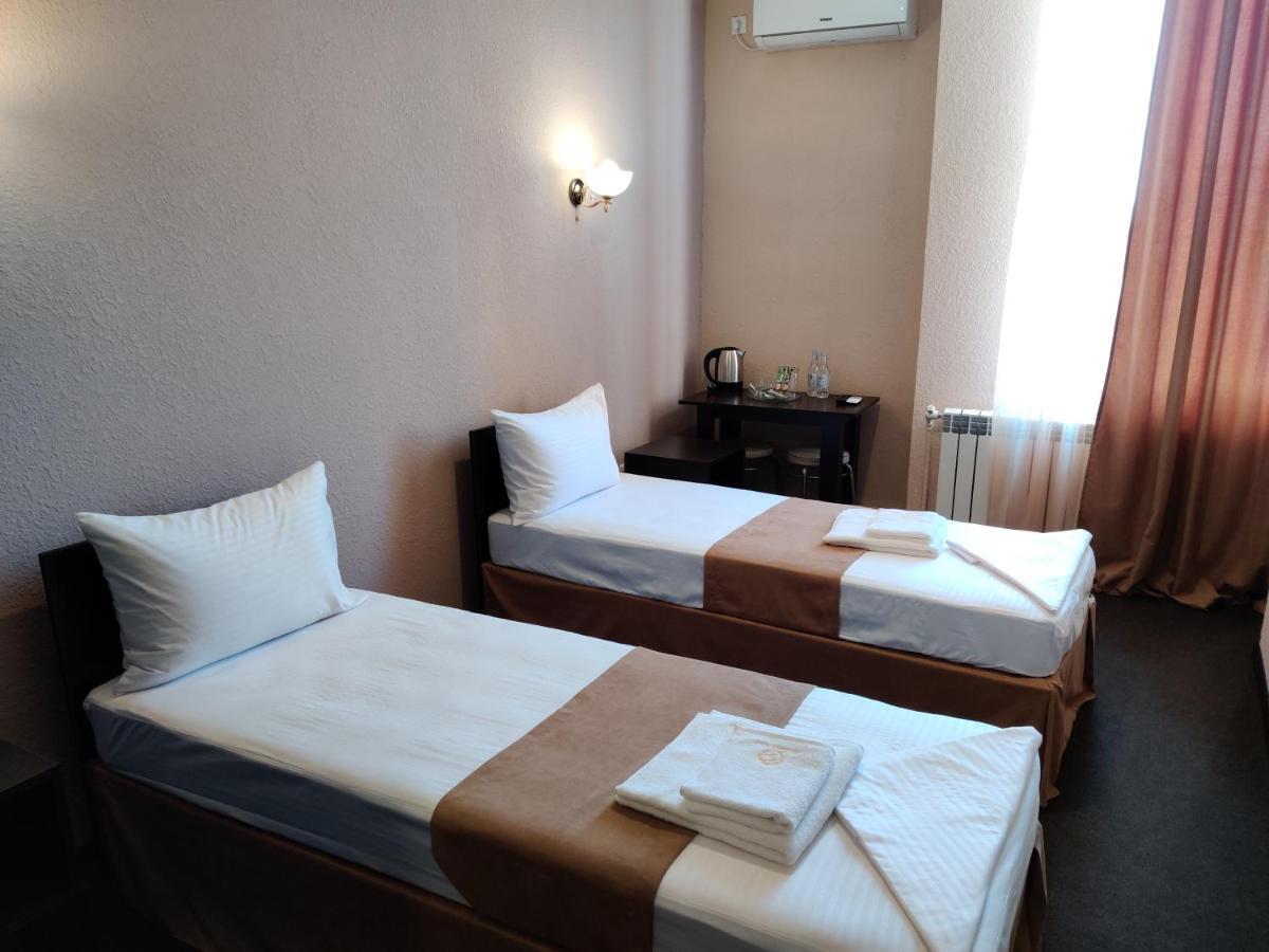Richmind Hotel Vagharshapat ภายนอก รูปภาพ