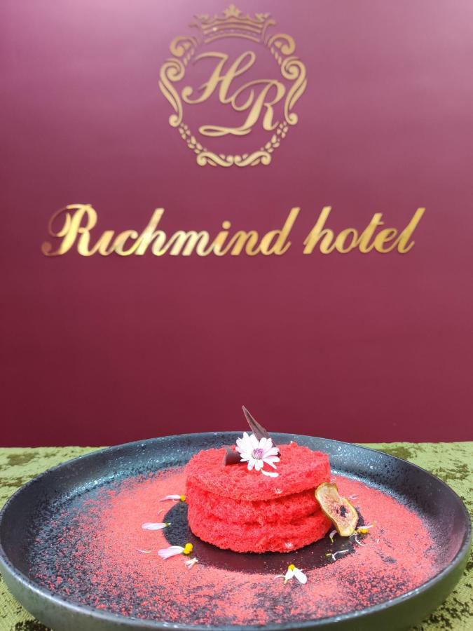 Richmind Hotel Vagharshapat ภายนอก รูปภาพ